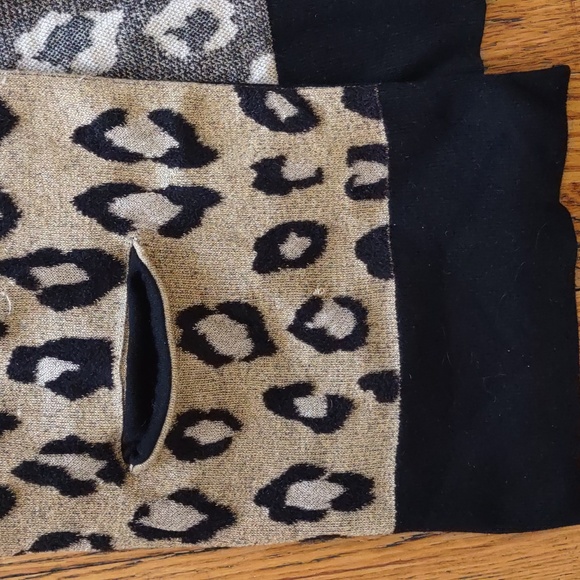 Ann Taylor Cardigan (Long)--Animal Print **" - Picture 4 of 5